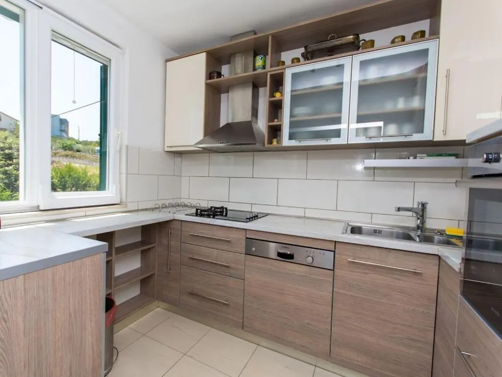 Apartment Villa Rosea Slatine