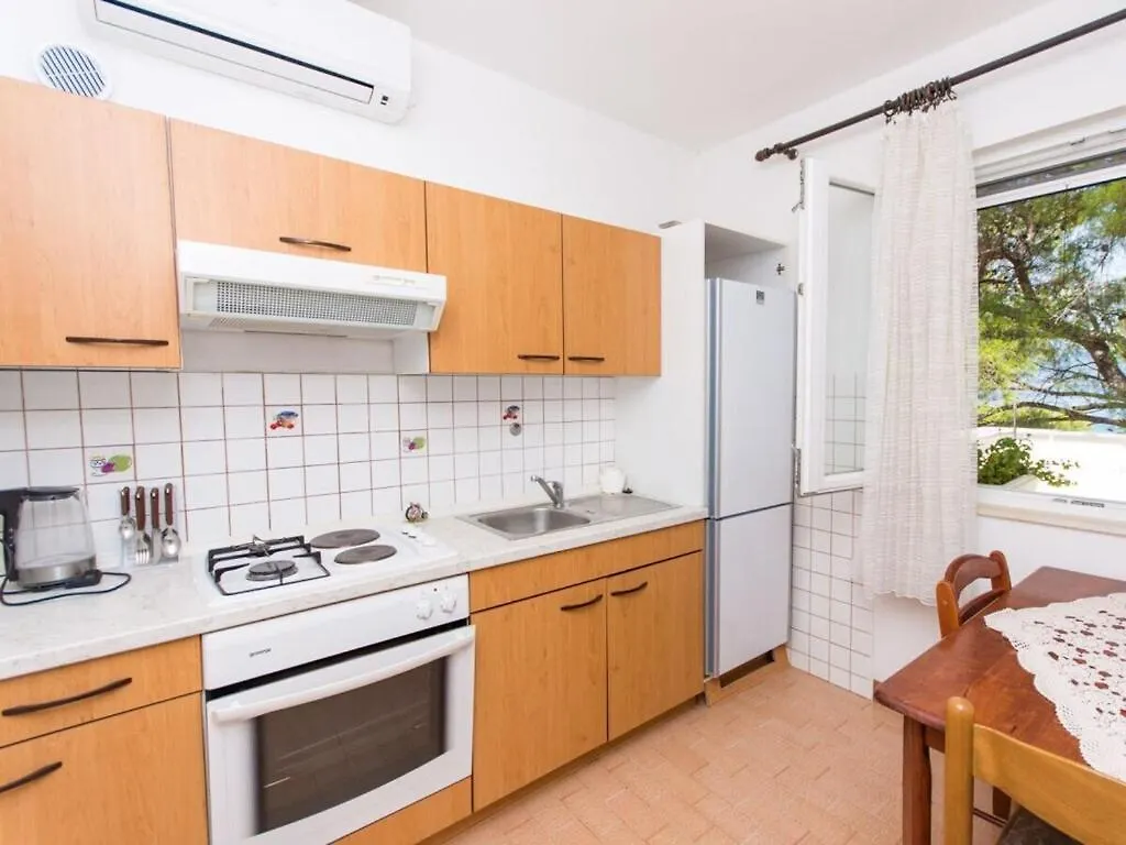 Apartment Villa Rosea Slatine 0*,